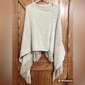 NWOT Gray Heather Acrylic Poncho by Riah Fashion, Size XL